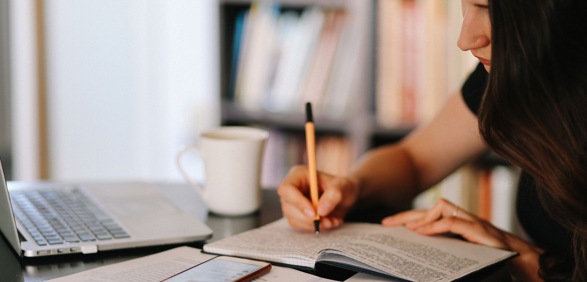 Read more about the article Strategies for Improving Focus and Resisting Distractions